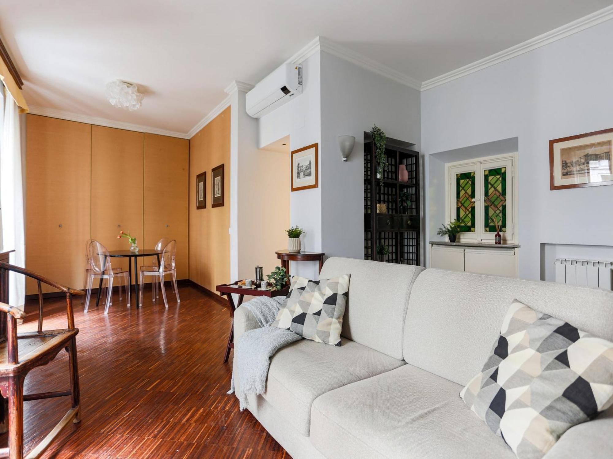 The Best Rent - Spacious One-Bedroom Apartment Near The Columns Of San Lorenzo Milão Exterior foto