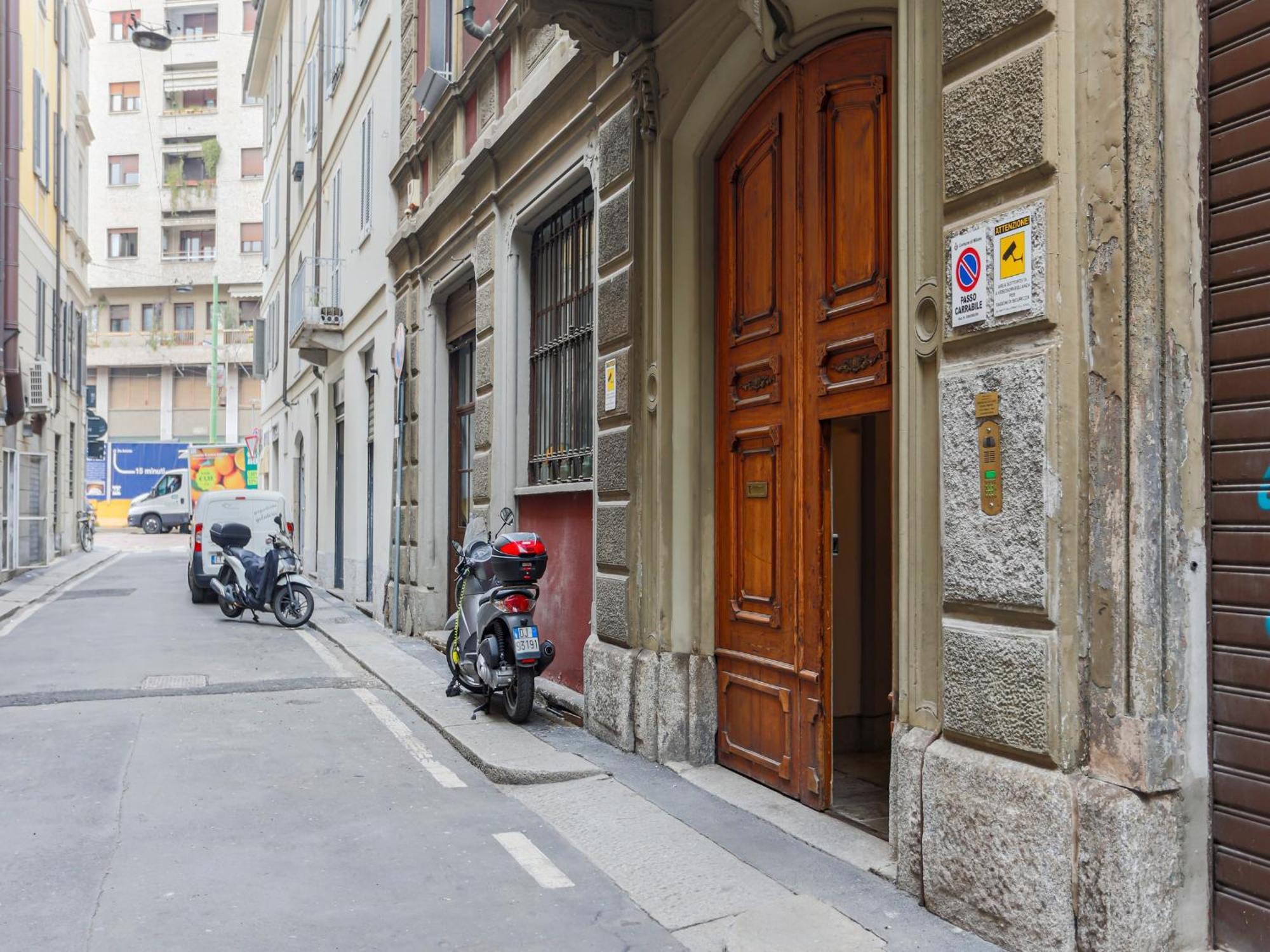 The Best Rent - Spacious One-Bedroom Apartment Near The Columns Of San Lorenzo Milão Exterior foto